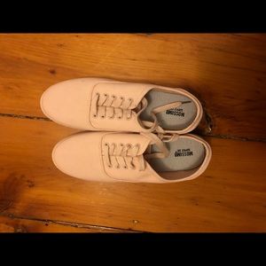 Mossimo sneakers